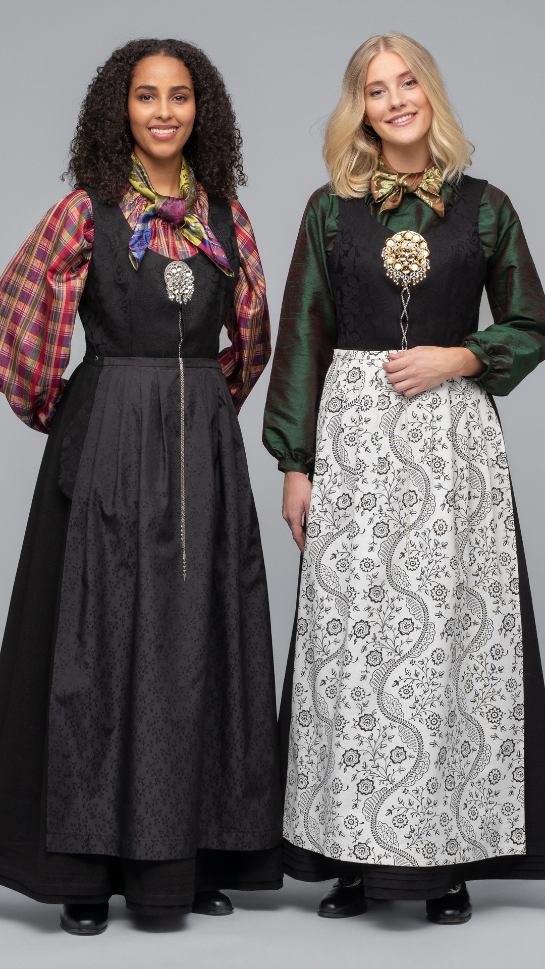 Bilde av Nord-Norges festdrakt