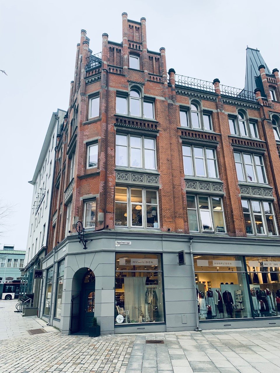 Husfliden i Bergen søker butikkleder