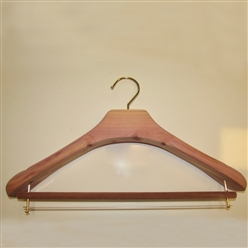 Bilde av Kleshenger i Cedertre (beskytter mot møll)