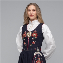 Bilde av Materialpakke Sykkylven 1 bunad – KUN BUNAD