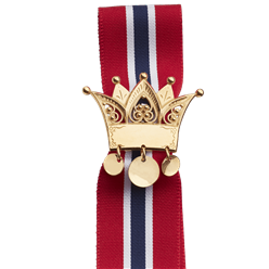 Bilde av 17.mai-sløyfepin 2i1 med graveringsfelt, forgylt