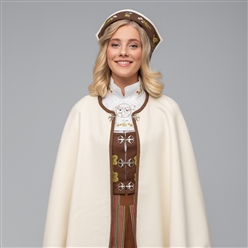 Bilde av KOMPLETT MATERIALPAKKE BRODERT, TIL SENJA FESTDRAKT FOR KVINNER