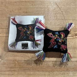 Bilde av Svart Nålpute Nr.2 Broderi Materialpakke