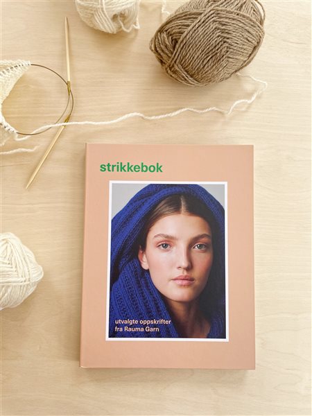 Bok: Strikkebok Rauma