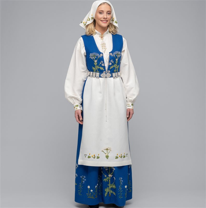 KOMPLETT BRODERT MATERIALPAKKE TIL TROMSØ FESTDRAKT