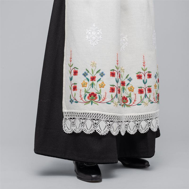 Materialpakke, forkleet til Balsfjordbunaden