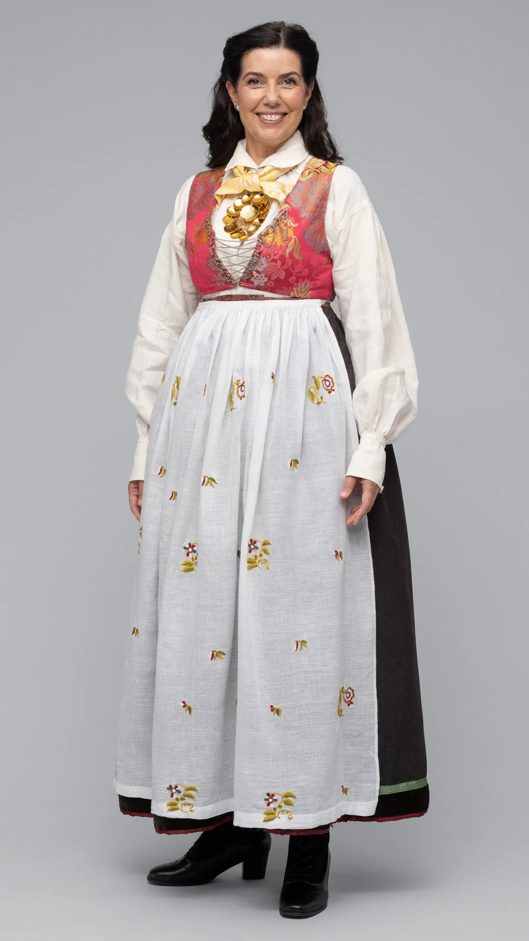 Rekonstruert Vest-Agder drakt fra 1810