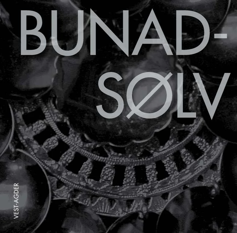 Bunad fra Vest-Agder med rynkestakk