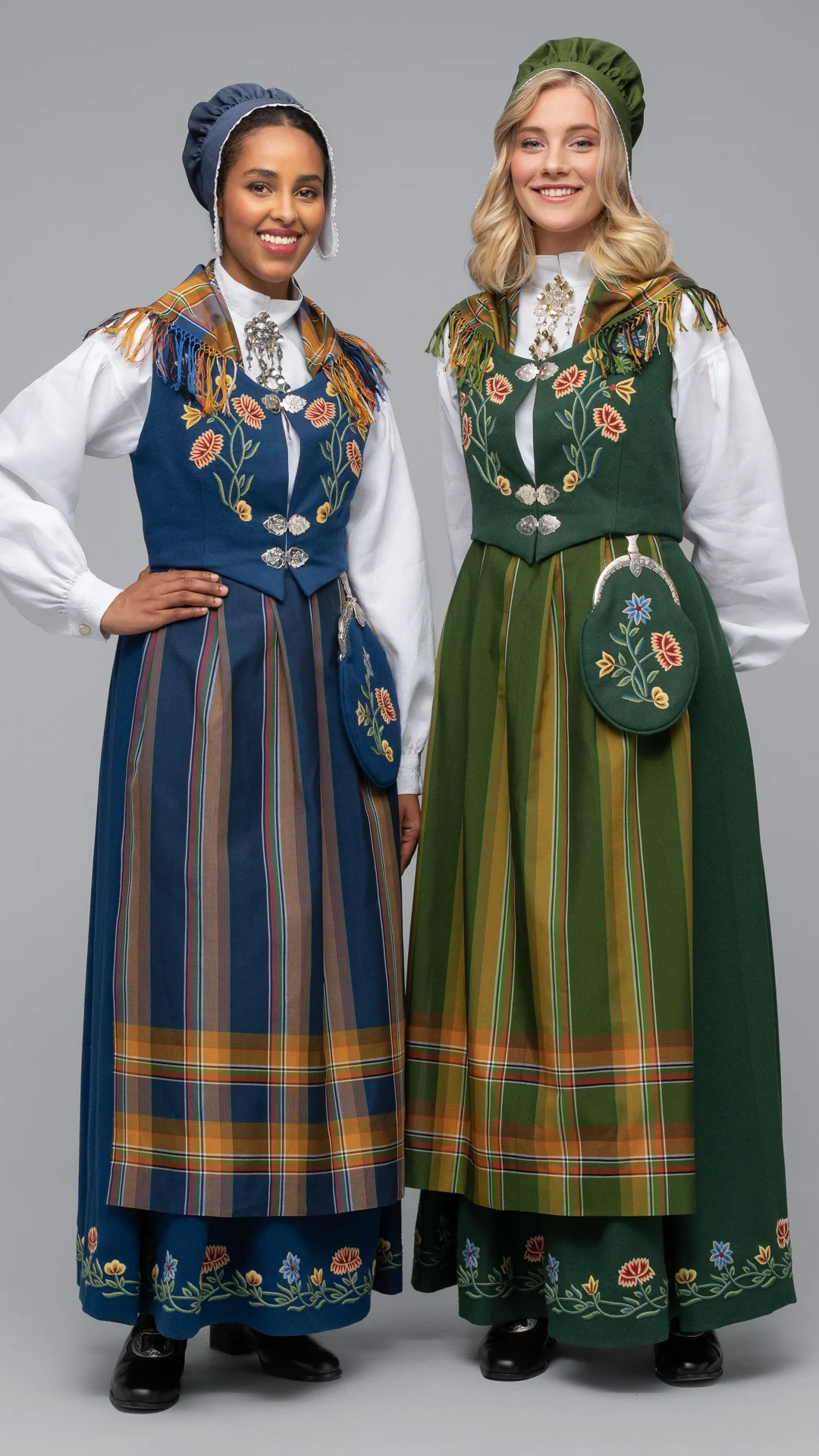 Nordlandsbunaden blå og grønn