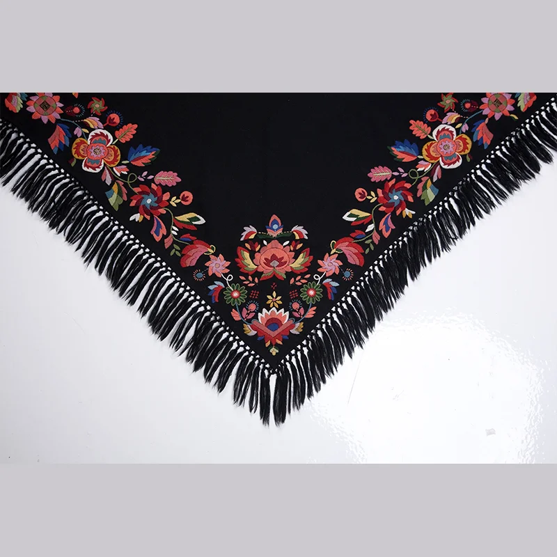 Materialpakke brodert sjal og forkle Vest-Agderbunad