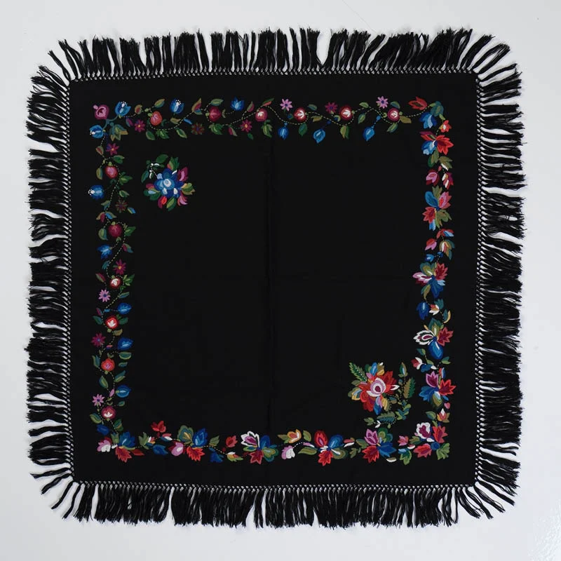 Materialpakke brodert sjal og forkle Vest-Agderbunad