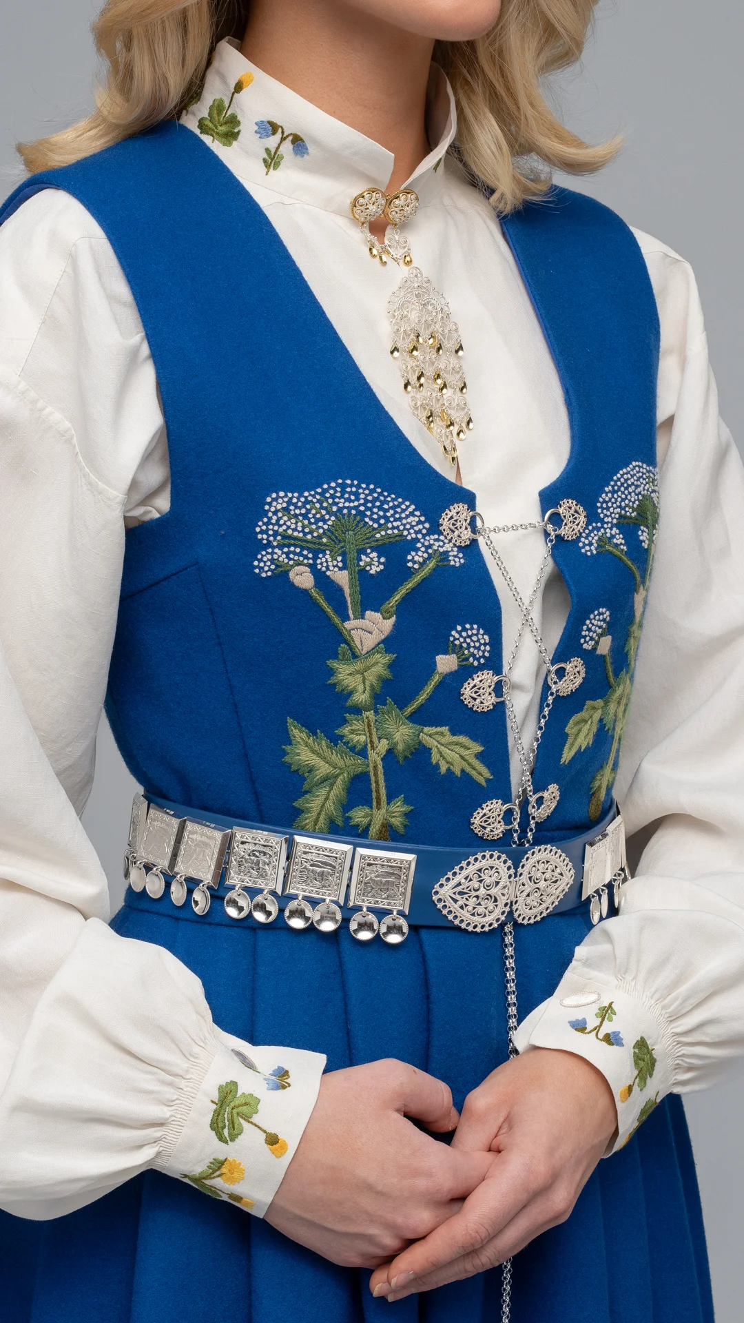 Tromsø festdrakt broderi