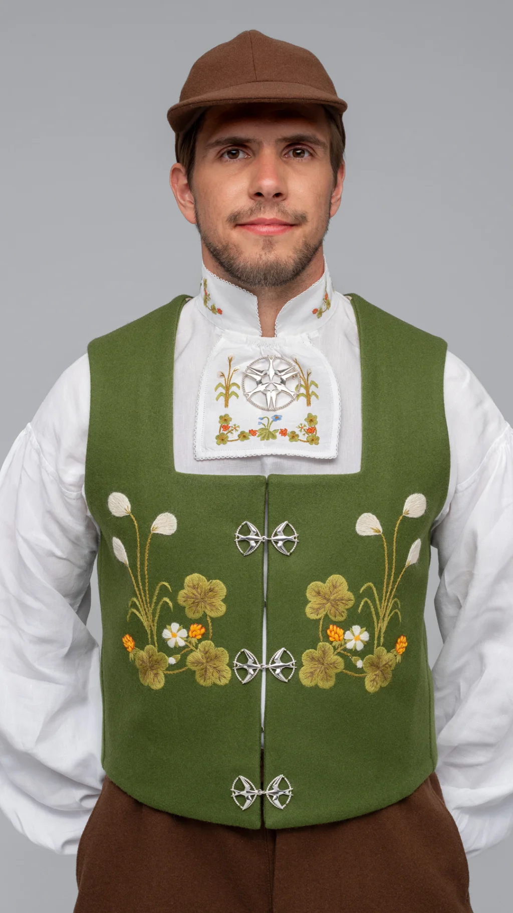 Senja festdrakt grønn vest