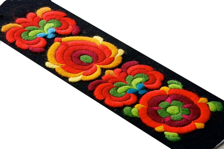 Broderingspakke til bunad fra Øvre Hallingdal