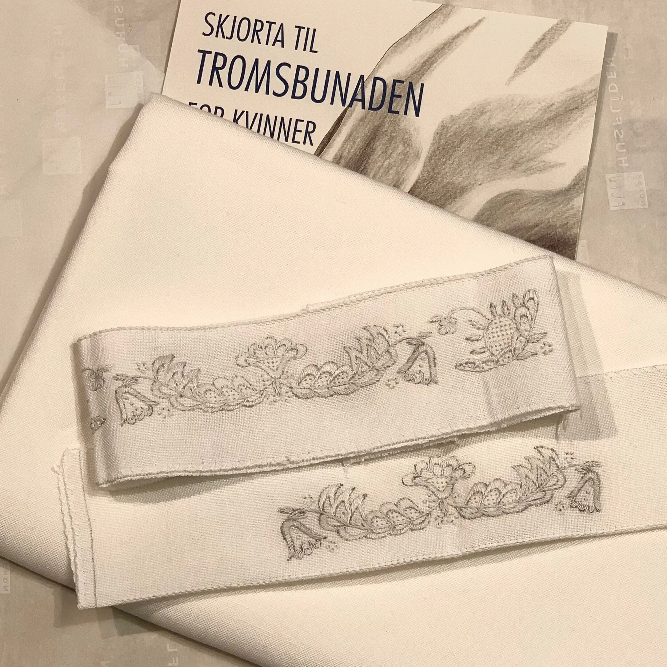 Materialpakke, skjorte til tromsbunaden for kvinner - Bilde 4