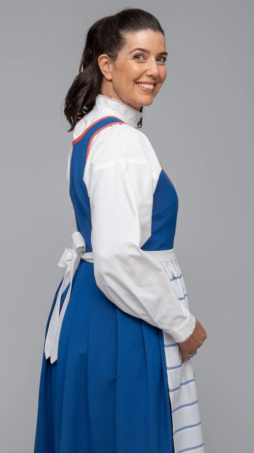 Blåtøysbunad