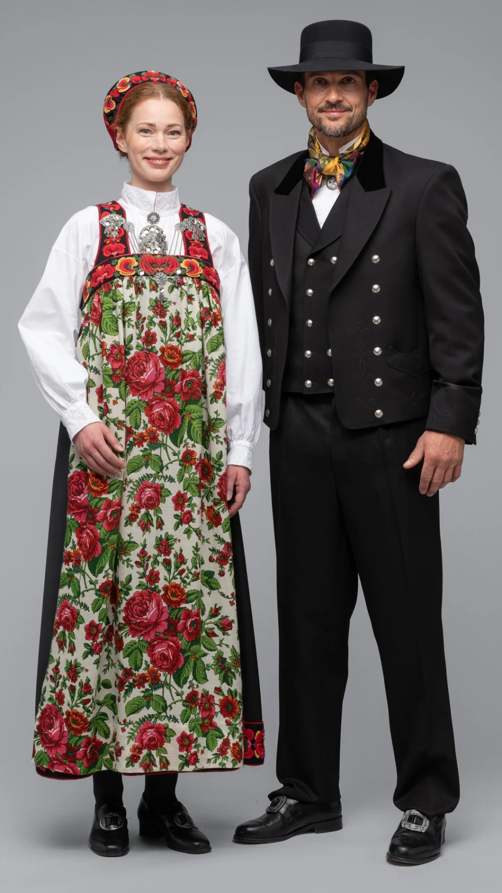 Mannsbunad, Korttrøye - Bilde 5