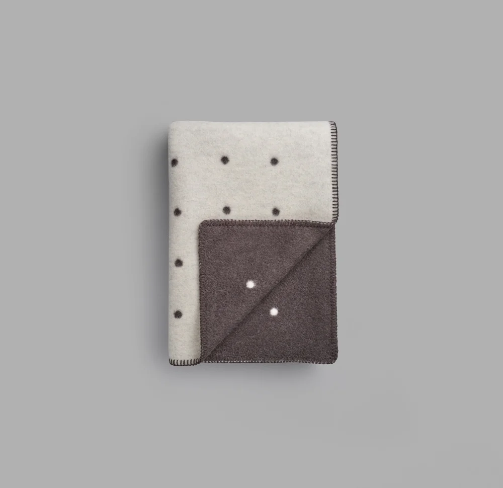 Pastille pledd black white