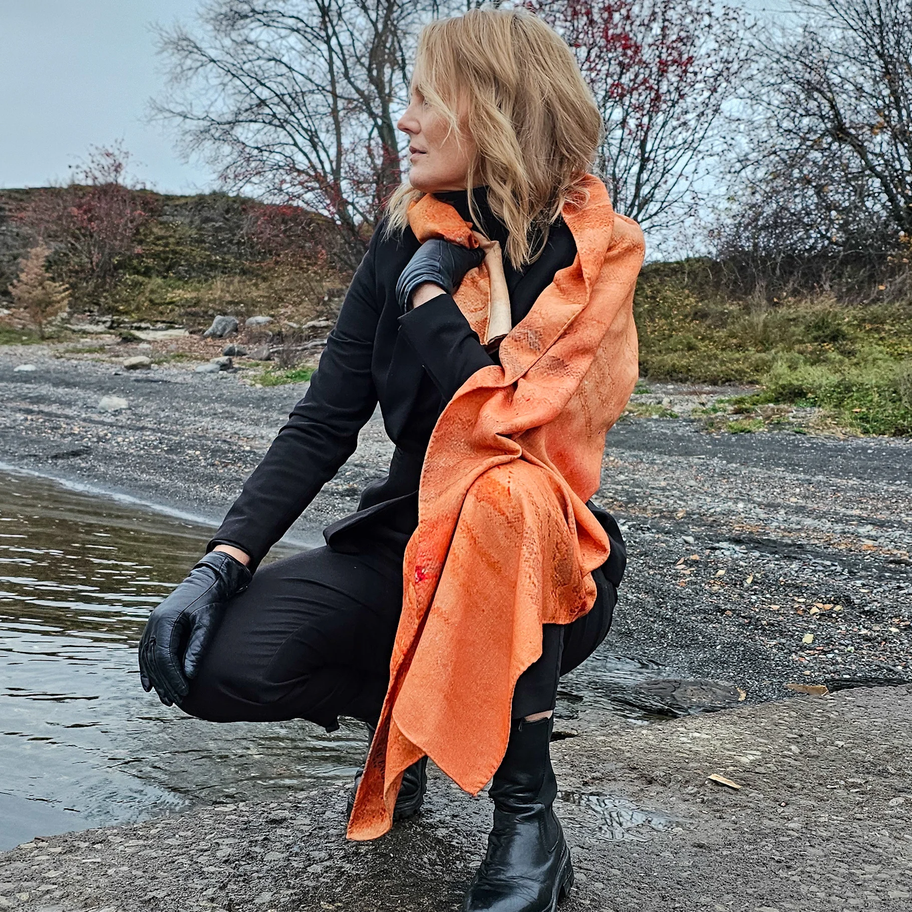 Skjerf i ull og silke Sunset coral