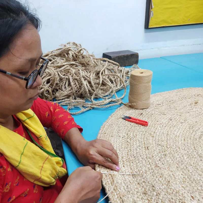 Bordbrikke, jute, oval