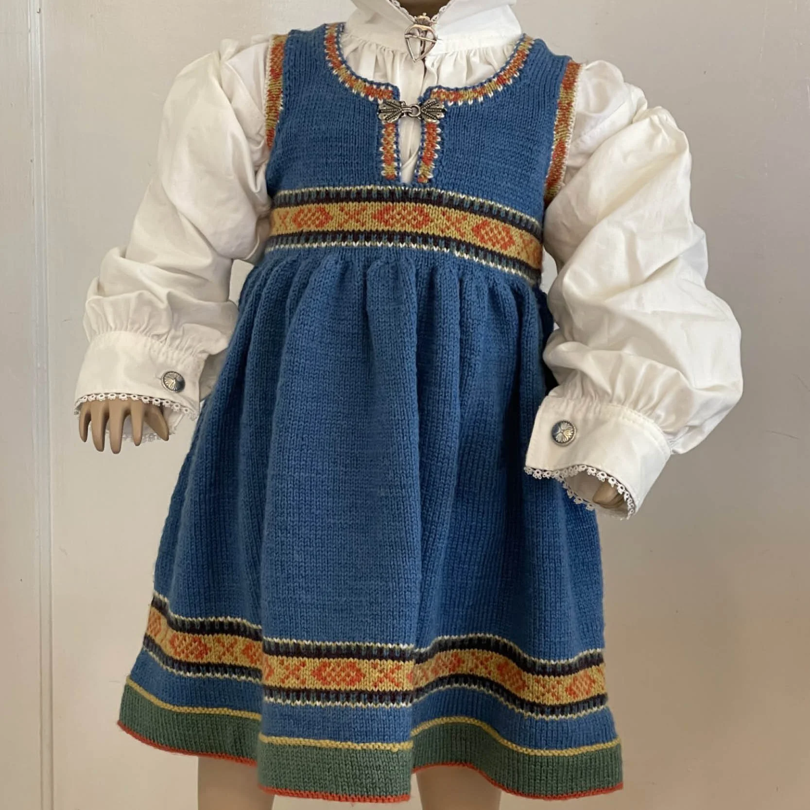 STRIKKEPAKKE BUNADSKJOLE, VESTFOLD 1932, baby