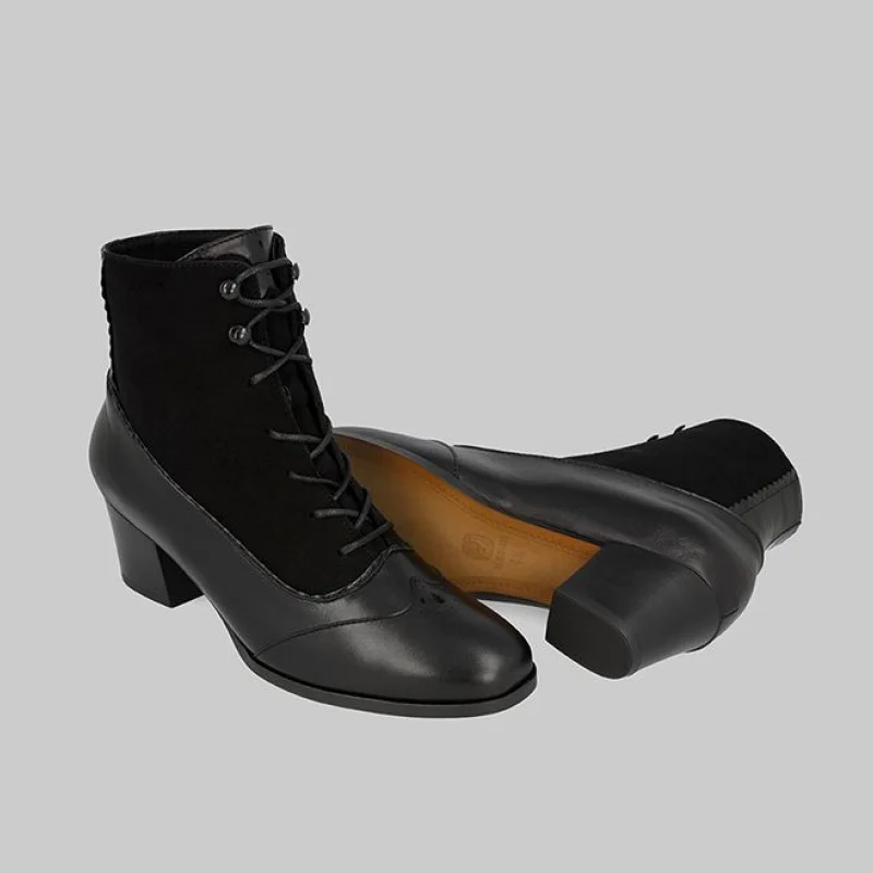 Klara boot