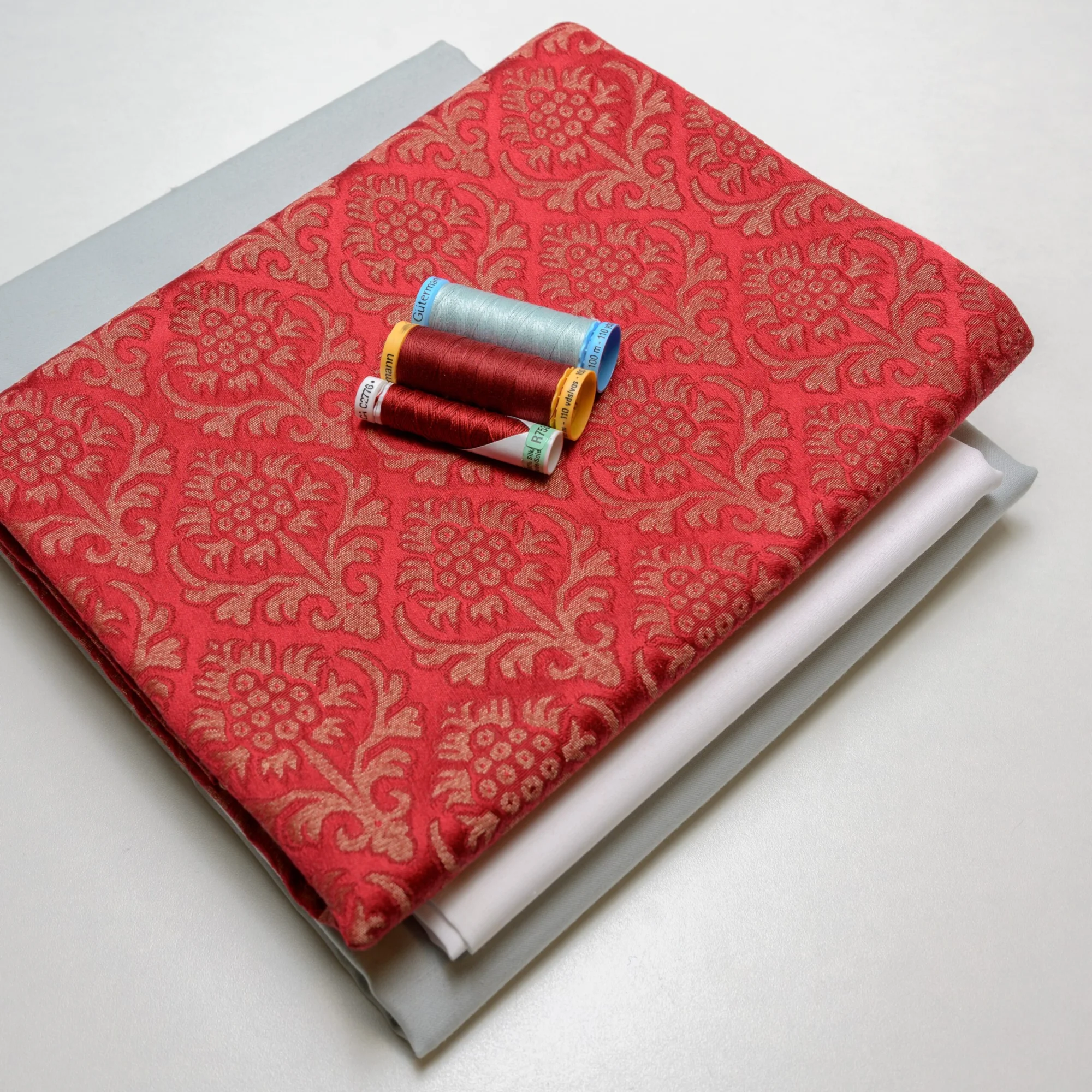 Materialpakke damask vest, mannsbunaden for Nordland og Troms