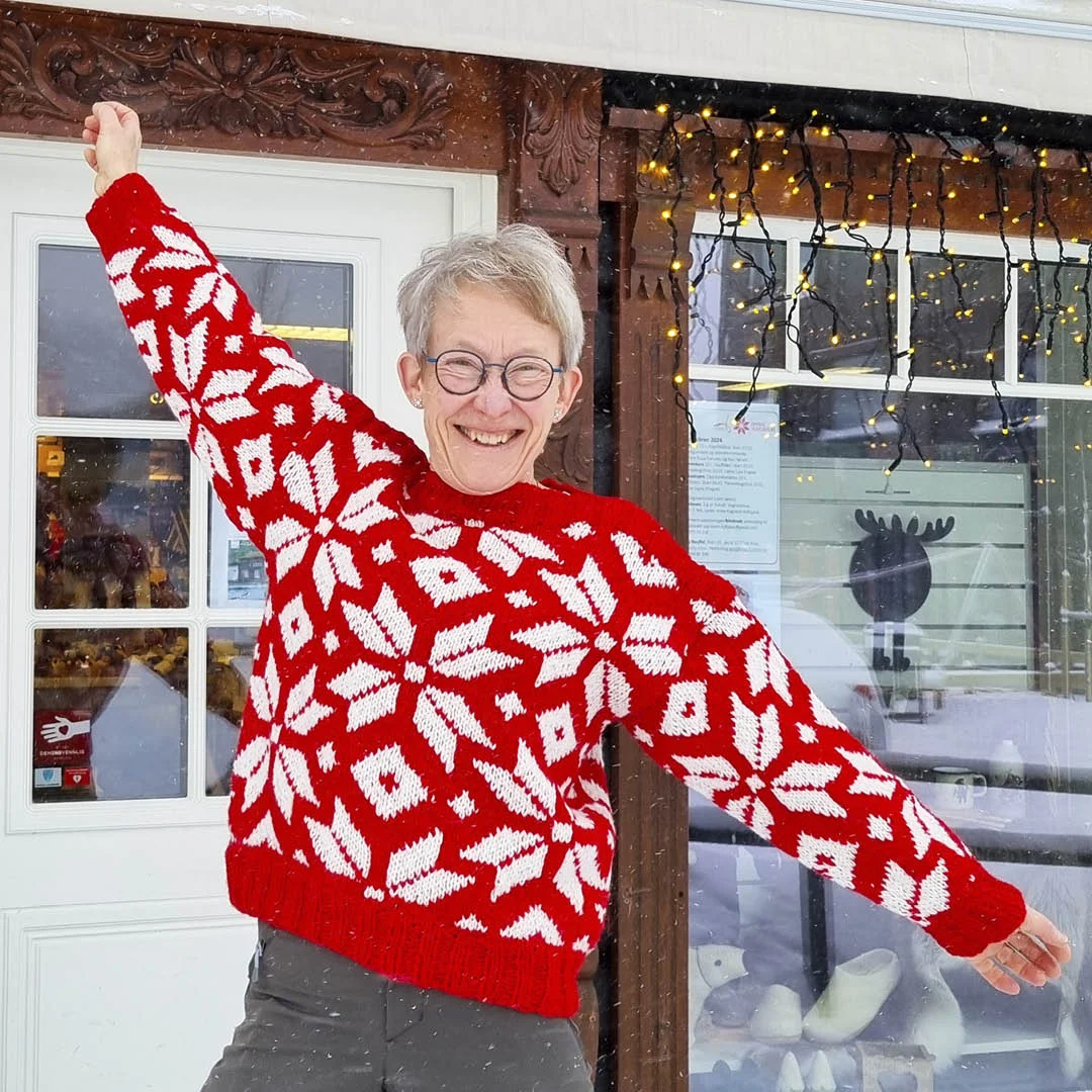 Strikkeskatt Genser med store stjerner, nr. 895
