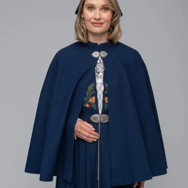 Cape til ringeriksbunad