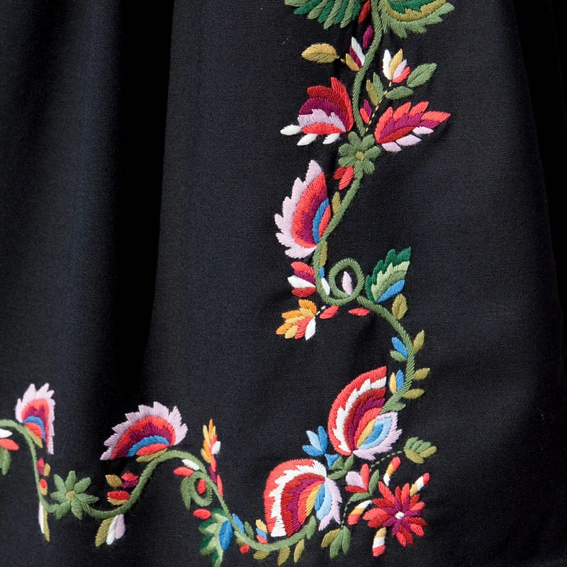 Materialpakke brodert sjal og forkle Vest-Agderbunad