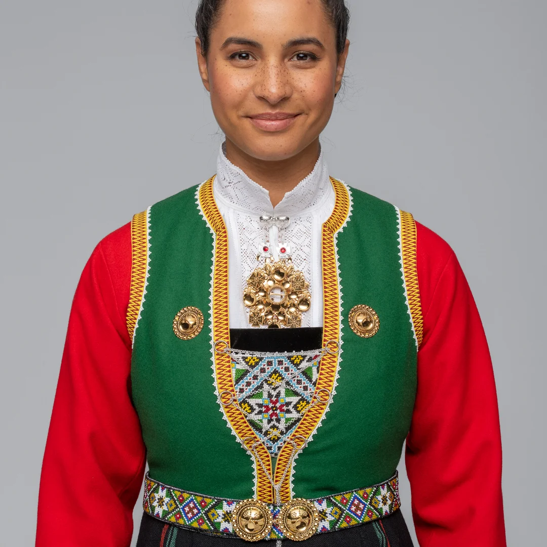 Kvinnebunad fra Sotra