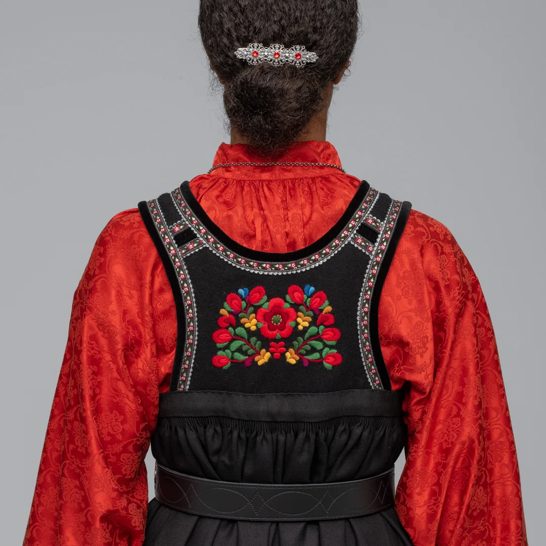 Broderingspakke til Kyrkjestakk fra Hallingdal