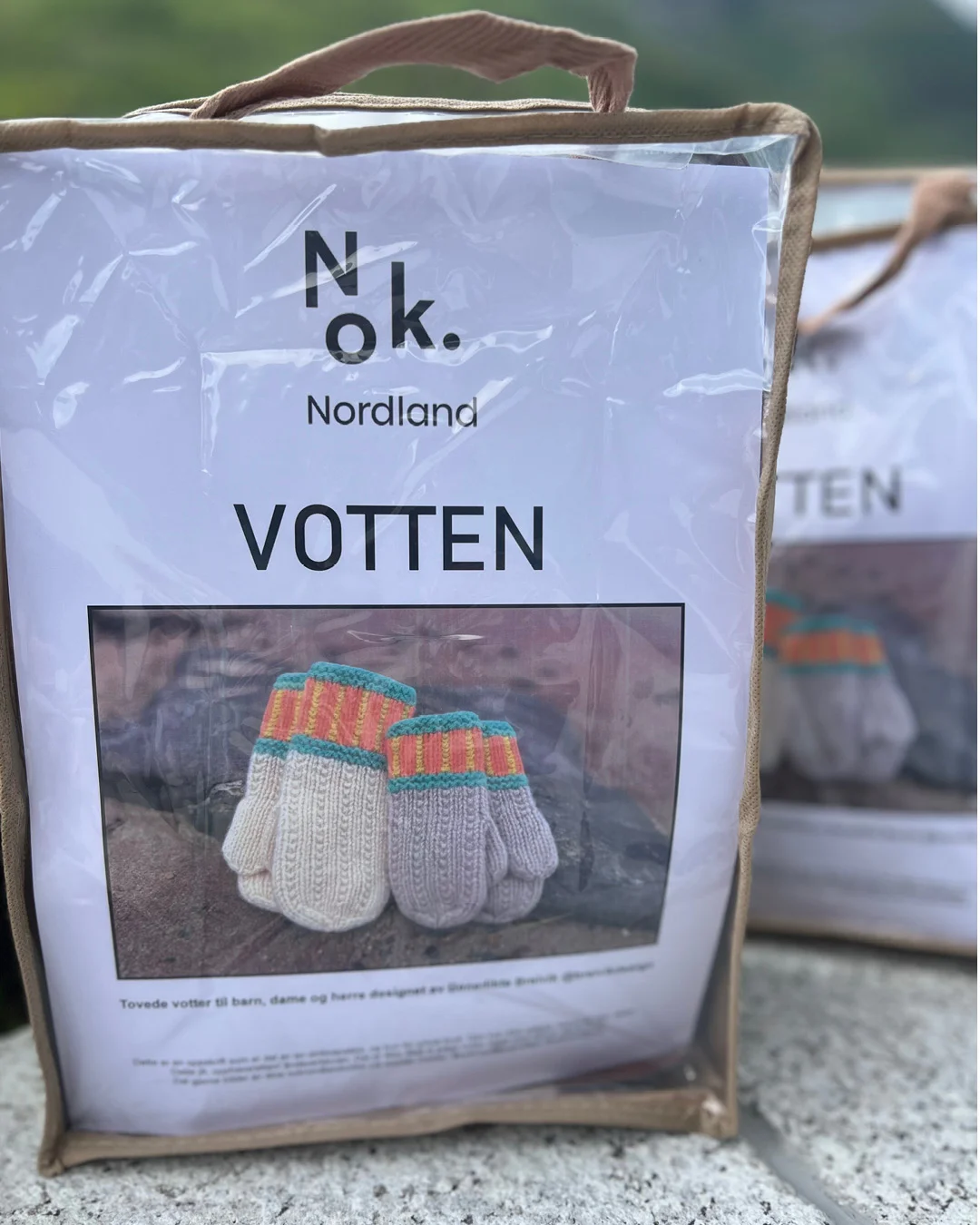 Strikkepakke NOK votten Mosjøen