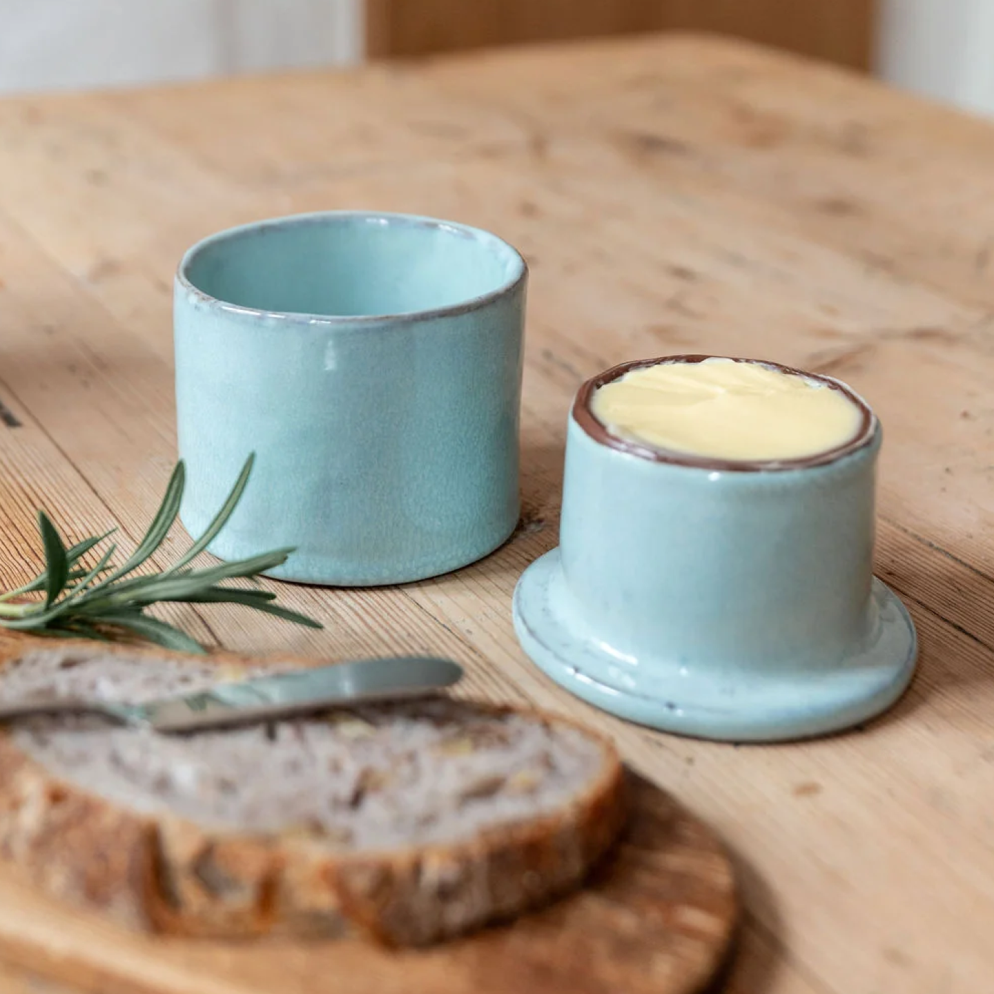 Smørklokke isblå