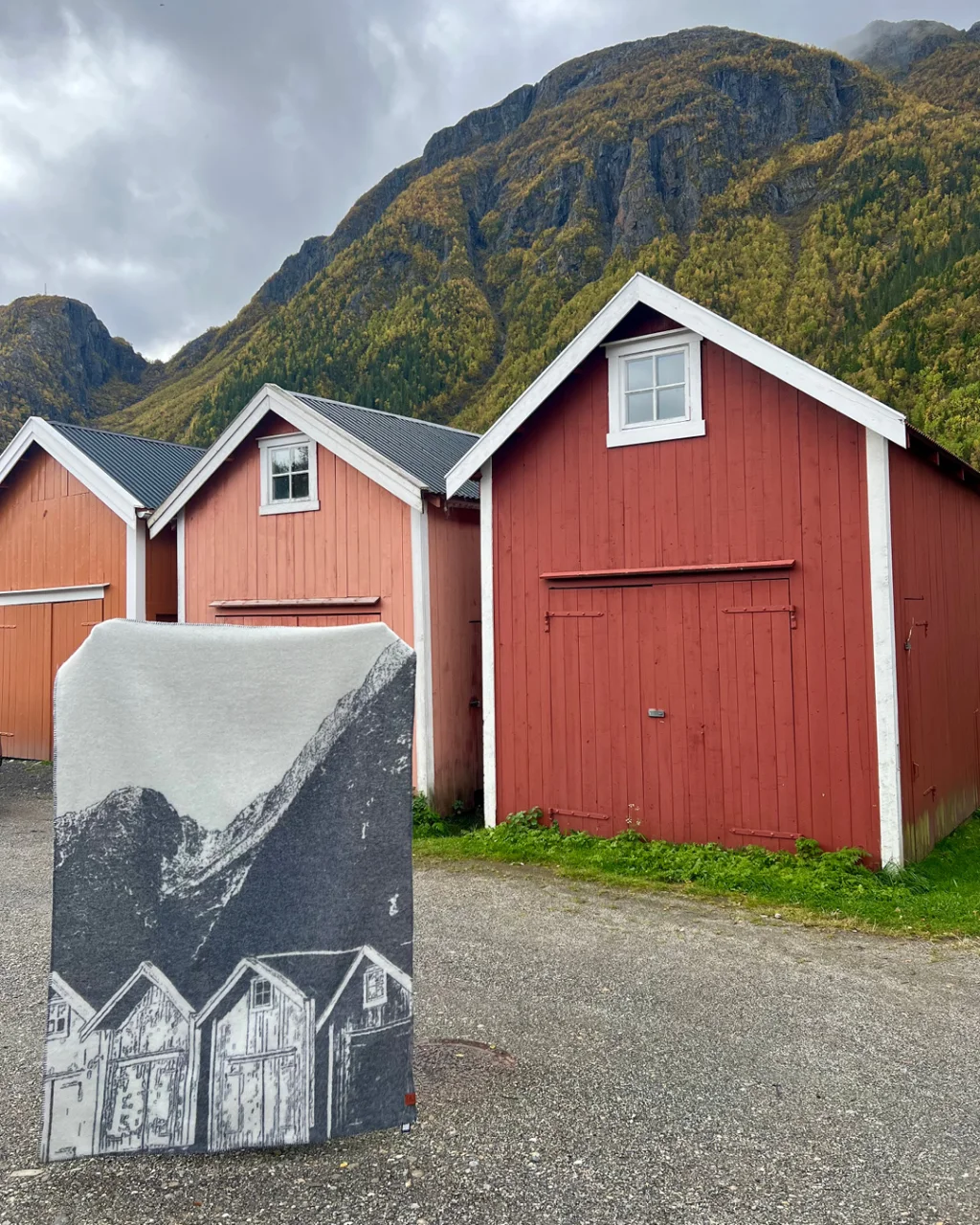 Pledd Øyfjellet grå Klippan